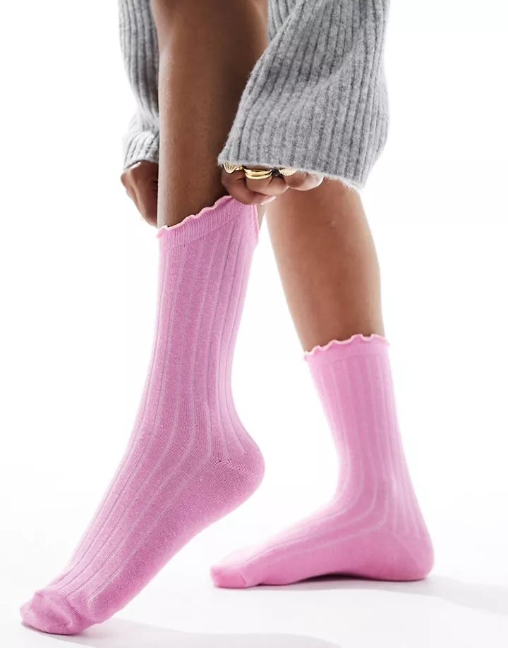 Calcetines rosa melange con volantes de canalé de Vero 
