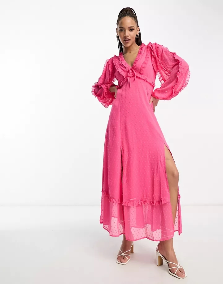 Vestido largo rosa intenso con detalle de volante de plumeti de chifón de Miss Selfridge Rosa intenso DisKvUu6