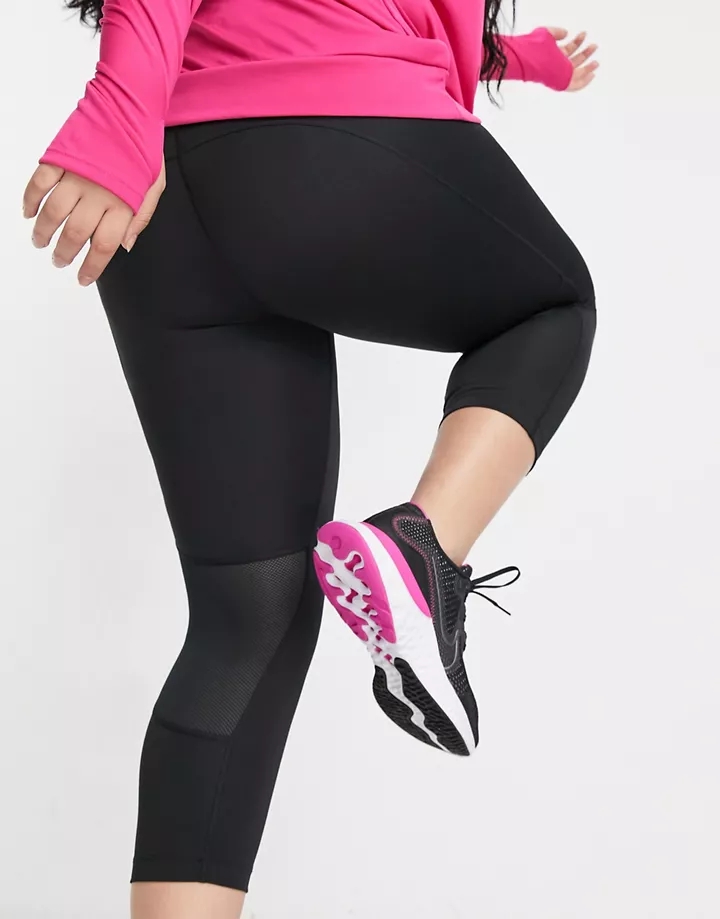 Leggings capri negros Dri-FIT Fast Plus de Nike Running Negro DlB6qAyQ