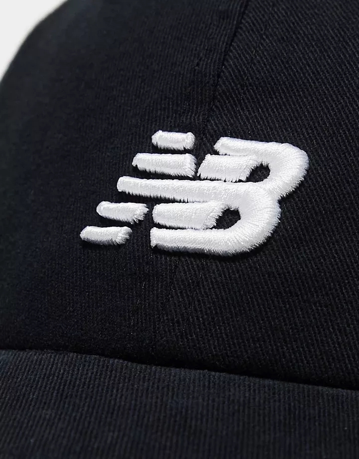 Gorra negra con logo de New Balance Negro DmVHZ511
