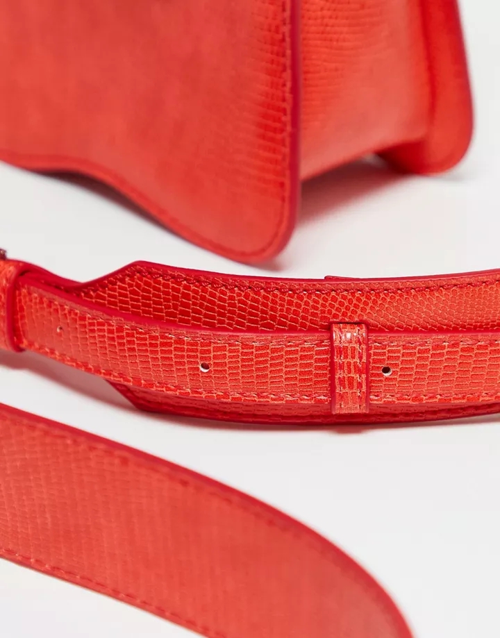 Bandolera y bolso de hombro rojo con diseño ondulado de cuero sintético Elude de Hvisk Rojo ficción Du0IdxKD