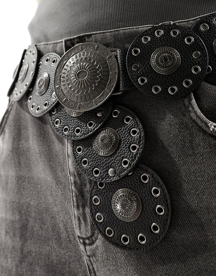 Cinturón negro con diseño de discos y tachuelas de cuero sintético de DESIGN Negro bQWtxApD