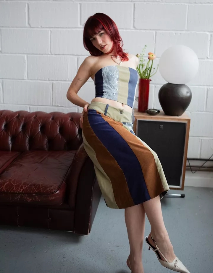 Falda midi multicolor con diseño de patchwork de pana d