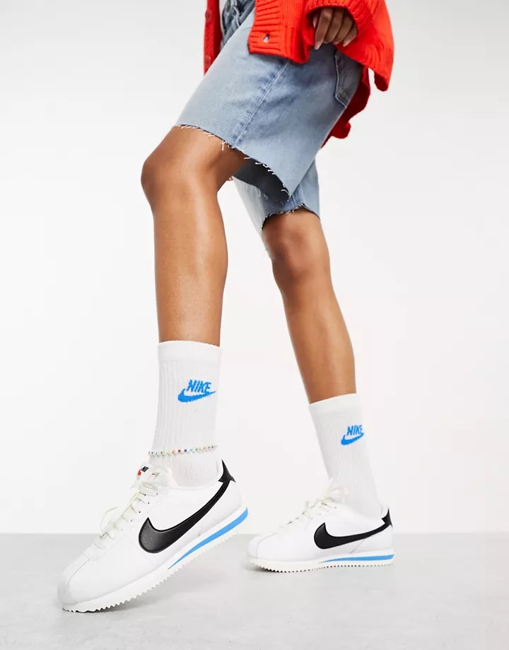 Zapatillas de deporte blancas y negras unisex de cuero Cortez de Nike Blanco cPxd2KBr