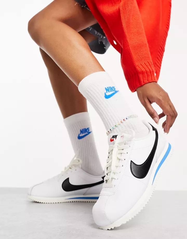 Zapatillas de deporte blancas y negras unisex de cuero Cortez de Nike Blanco cPxd2KBr