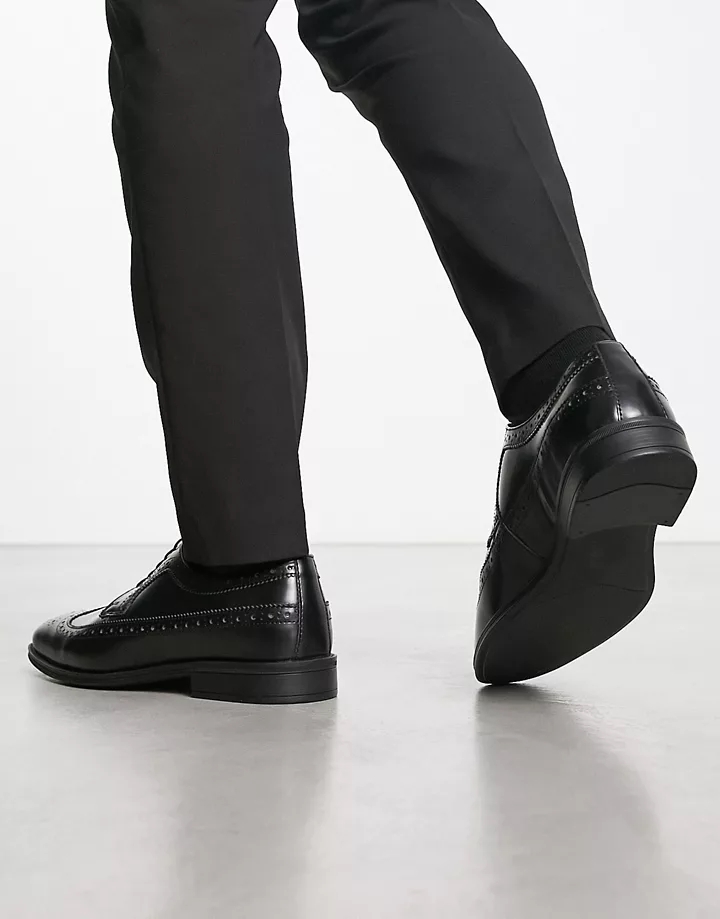 Zapatos Oxford negros con puntera cincelada de cuero de Thomas Crick Negro clwjDDXE