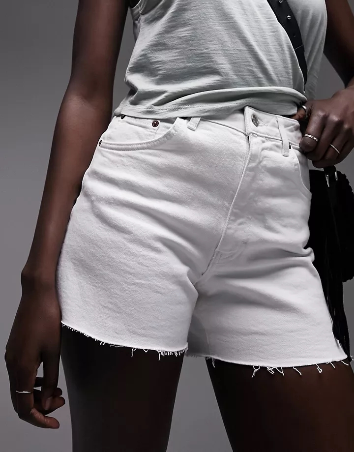 Pantalones cortos vaqueros mom blancos cómodos elásticos de Topshop Tall Blanco d7Zg5sbn