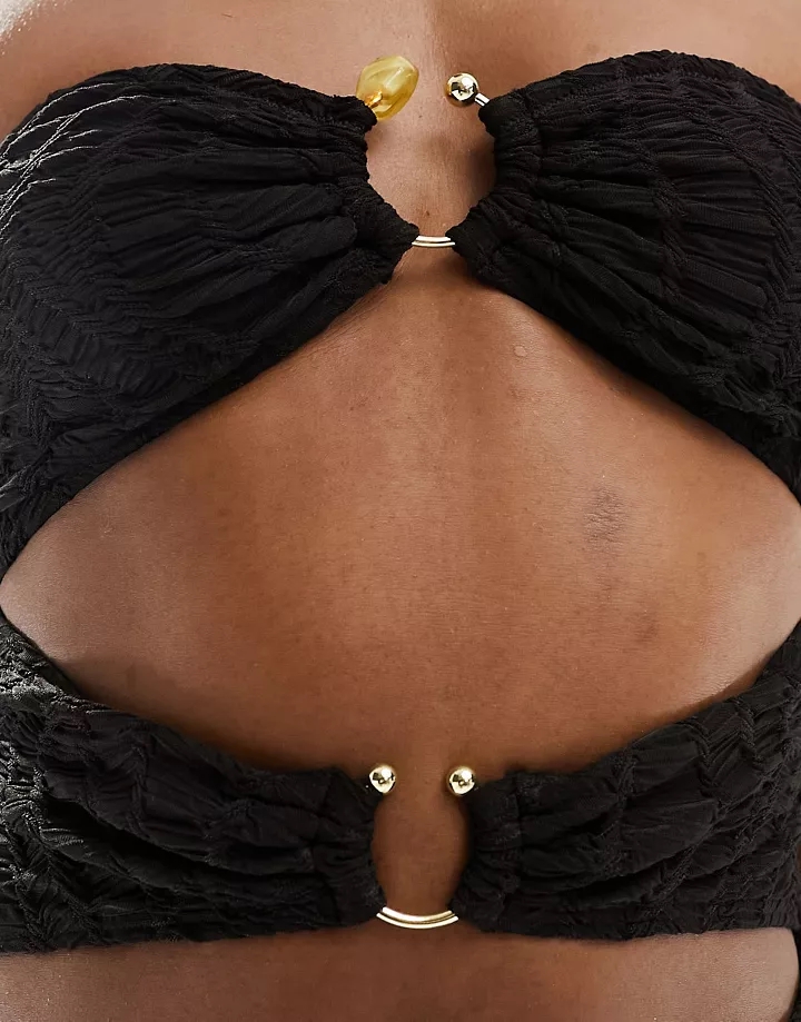 Trikini negro con escote palabra de honor y detalle de anilla delantera de tejido texturizado de South Beach Negro ejEjMO1p