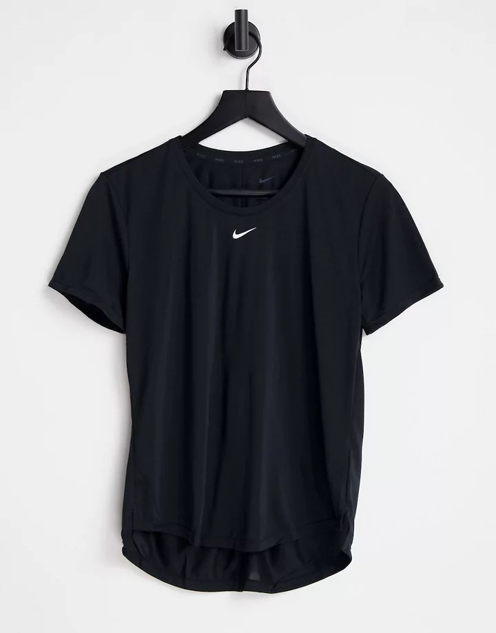 Camiseta negra de corte estándar One Dri-FIT de Nike Tr