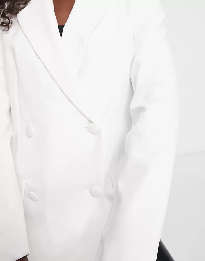 Americana color marfil con cintura ceñida de Miss Selfridge Marfil gjepMYPZ